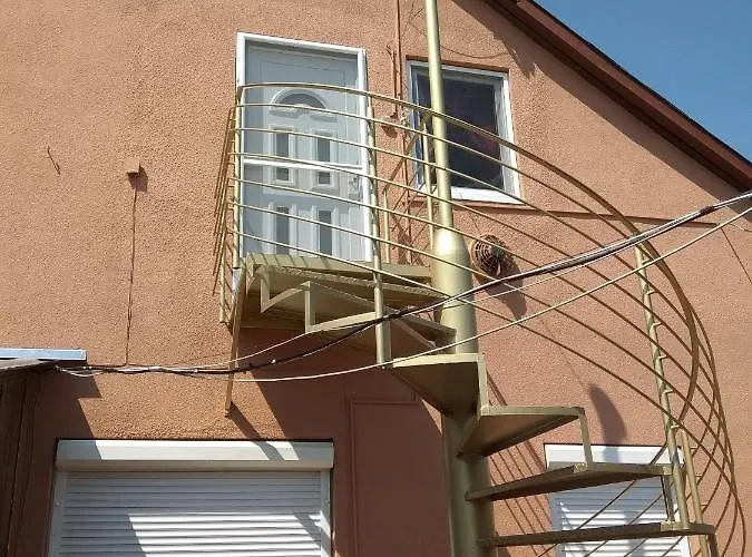 Hanga * Balatonlelle